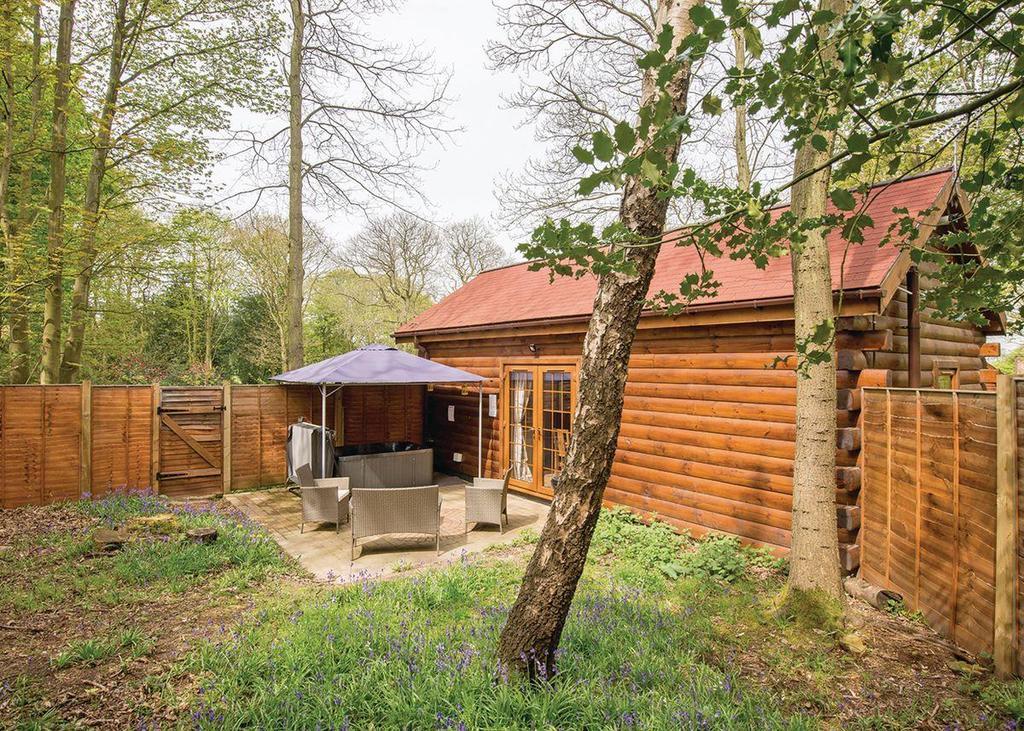 Redbrick Lodges Clipstone Exterior photo