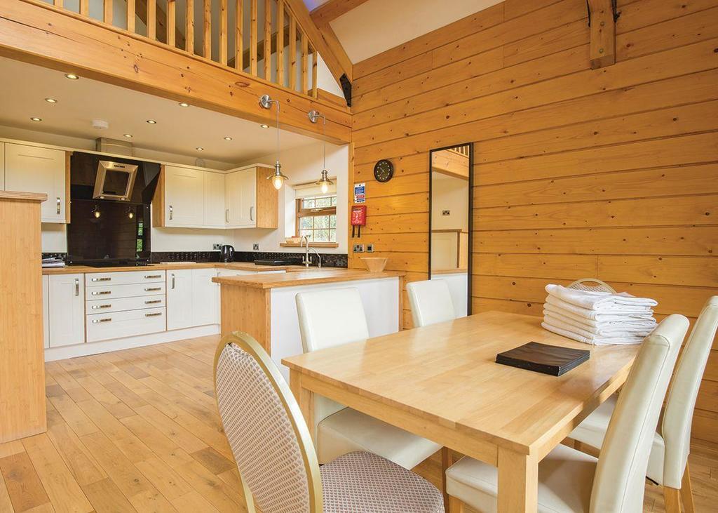 Redbrick Lodges Clipstone Exterior photo